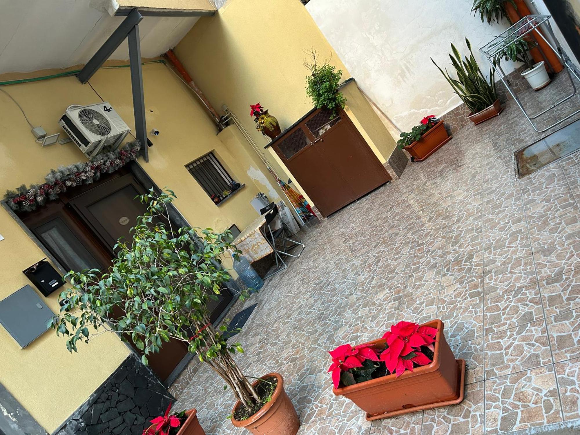 Dany House Appartement Catánia Buitenkant foto